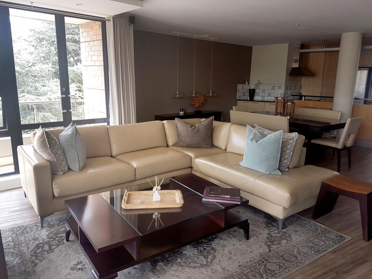 Weom Apartments Sandton Exteriör bild